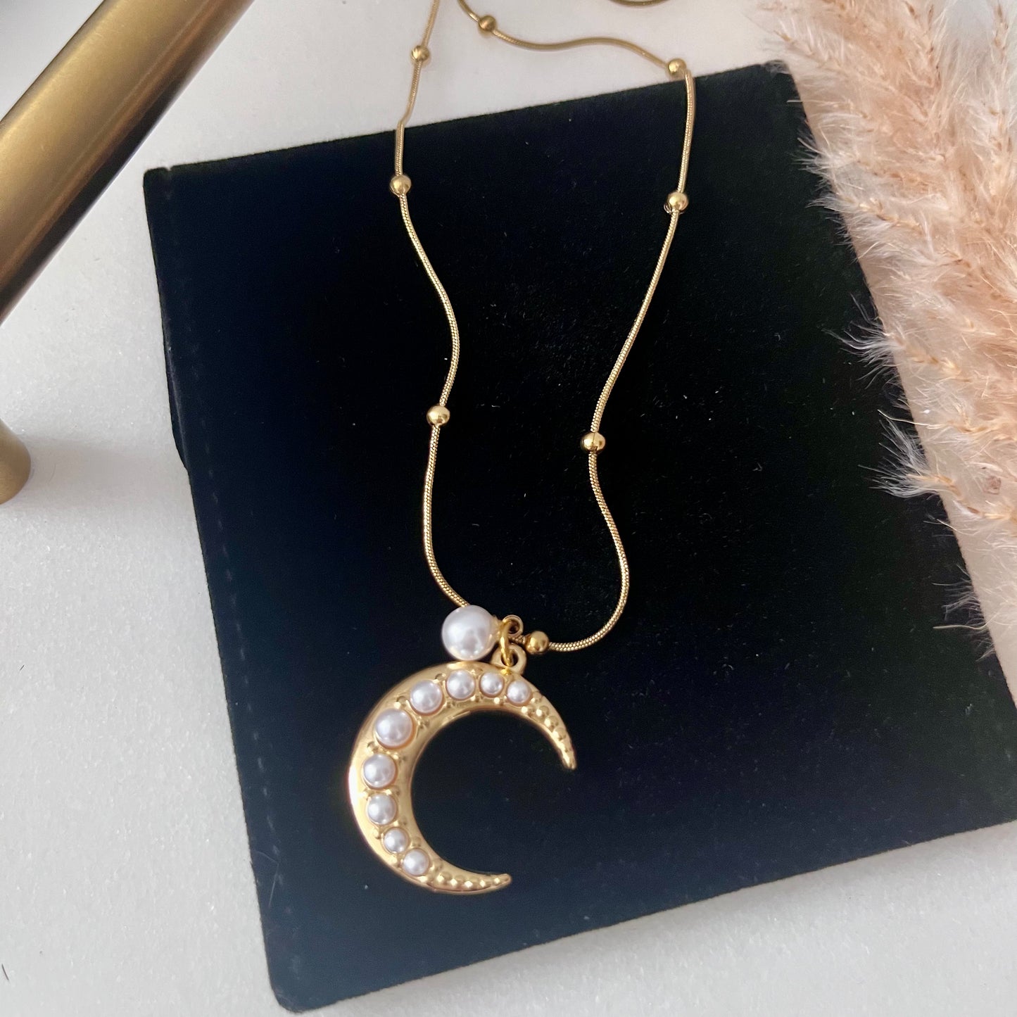 Collar Luna Perlada