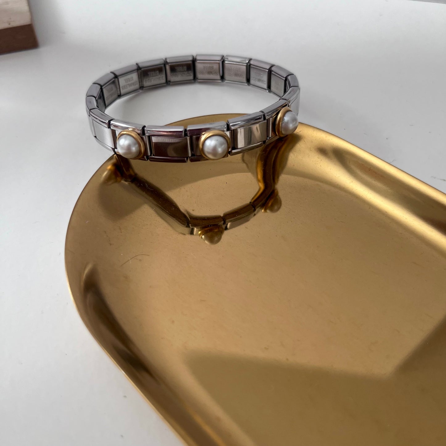 Pulsera Perla Dorada